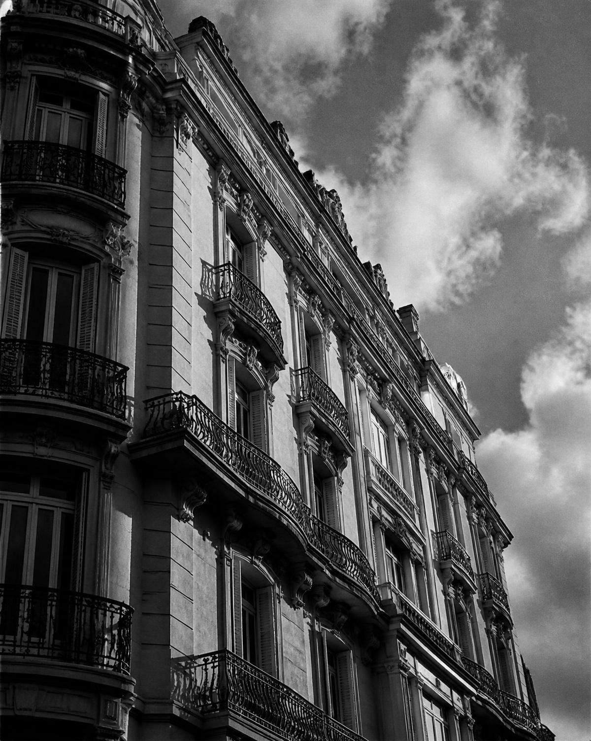 Red internacional privada de intermediación inmobiliaria premium.